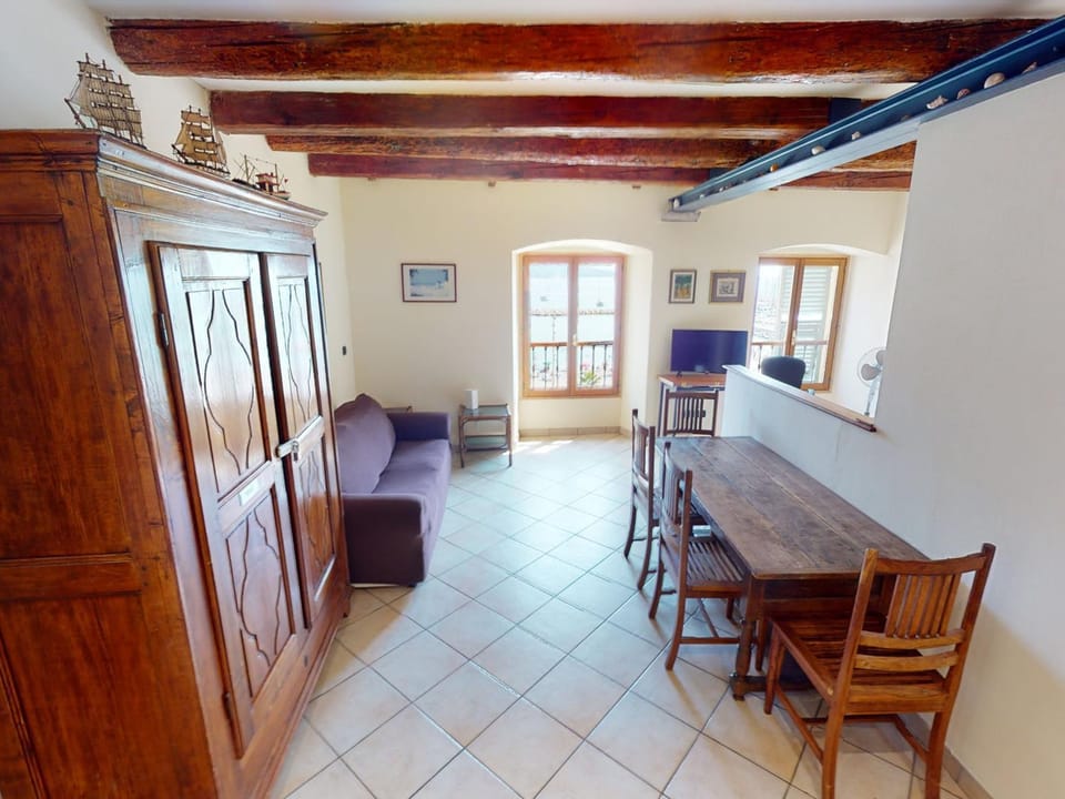 Loft 2 pièces vue mer dans vieille ville, plages à deux pas - FR-1-196-195 Apartment in Menton
