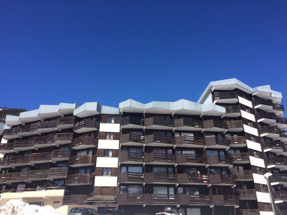 Studio cosy 4 pers, animaux admis, parking, proche pistes - FR-1-445-128 Apartment in Montgenèvre
