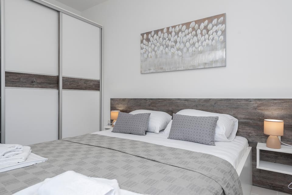 Villa Mel Mari luxury apartments with pool Apartment in Novalja