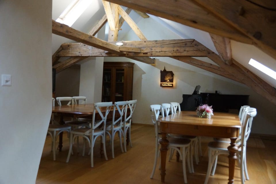 Library, Living room, Lounge or bar, Photo of the whole room, Decorative detail, Seating area, Dining area, Area and facilities