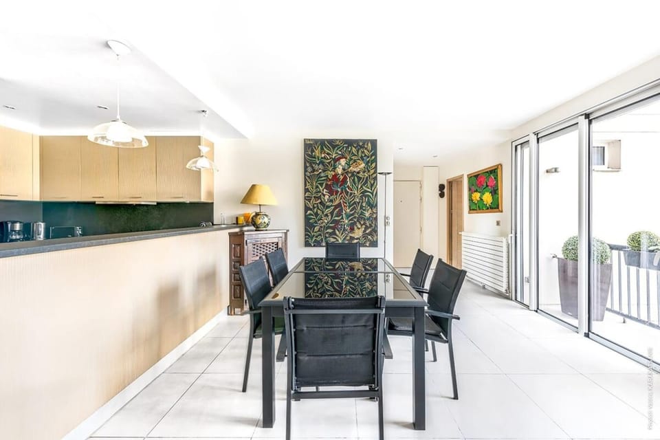 Maillot Ternes - Saint Ferdinand 3bdr Apartment in Paris