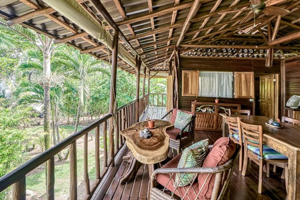 Casa Verde House in Puntarenas Province