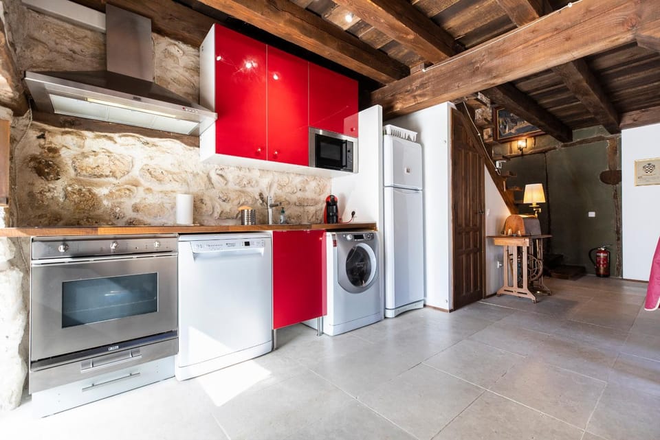 Kitchen or kitchenette, kitchen