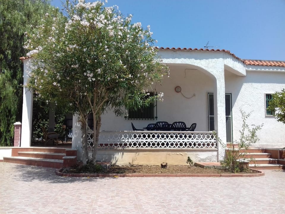 VILLA NINA House in Torre Lapillo