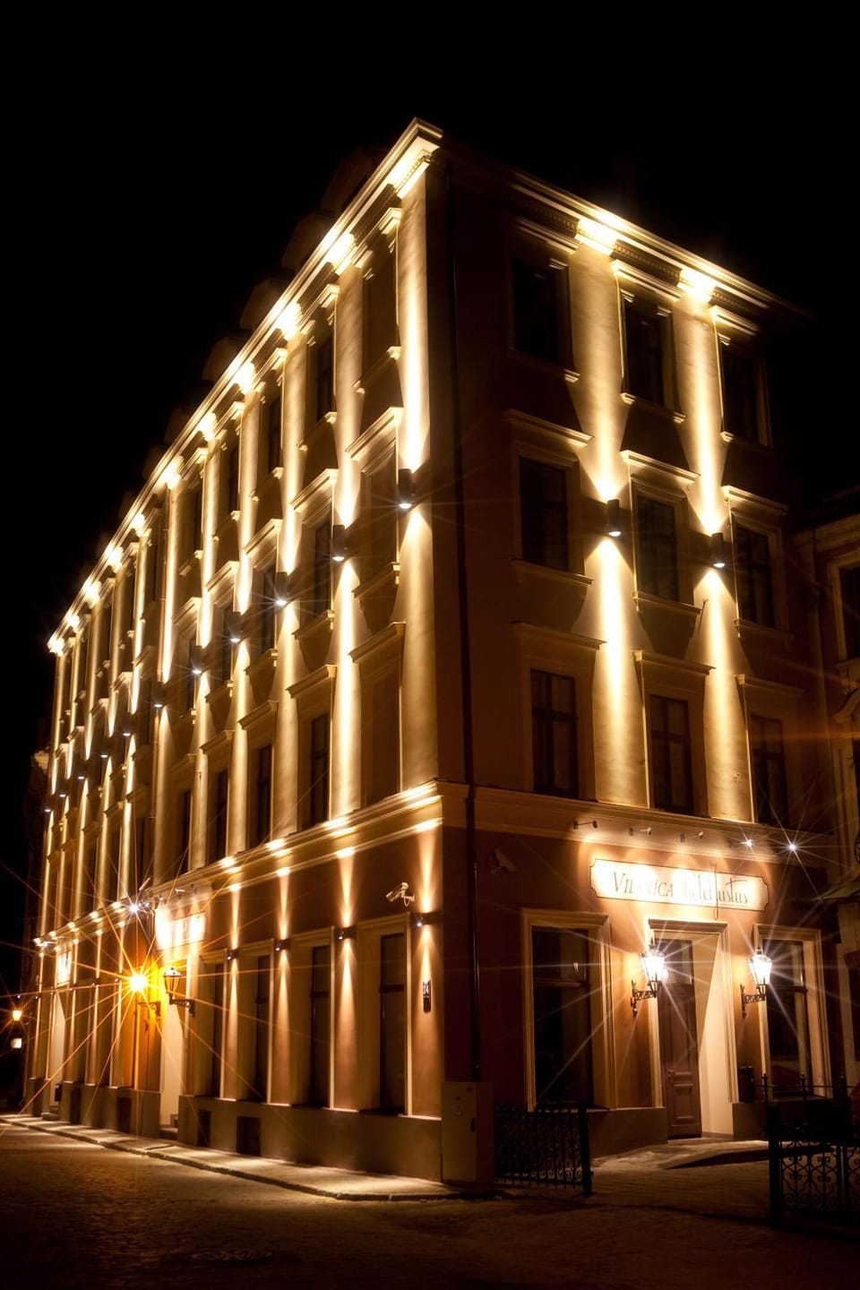 Facade/entrance