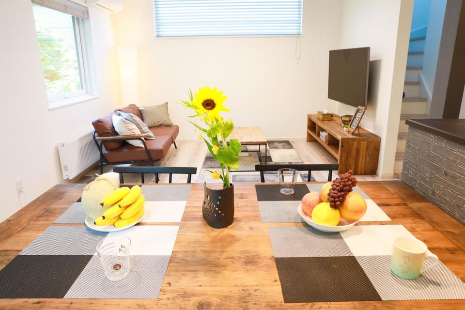 Living room, Seating area, Dining area