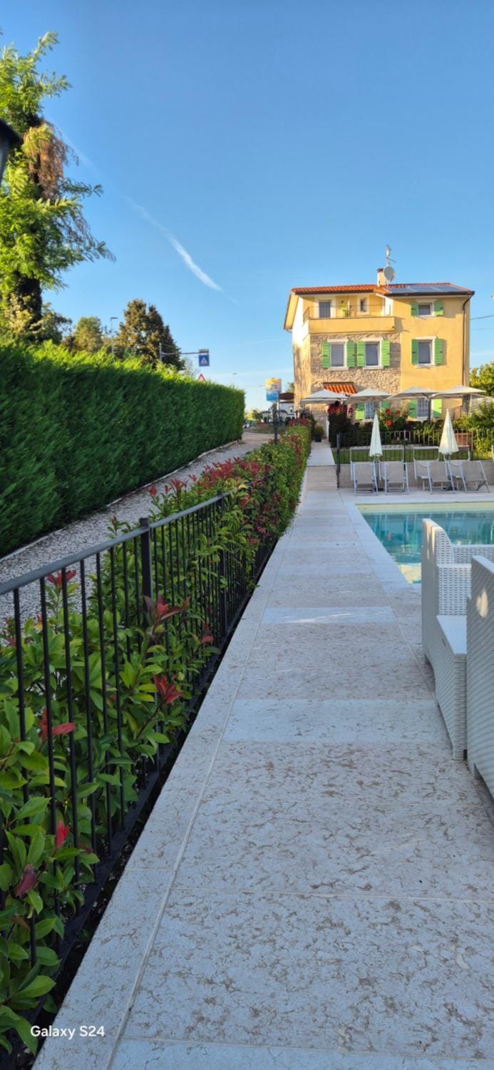 GARDAWORLD Bed and Breakfast in Lake Garda