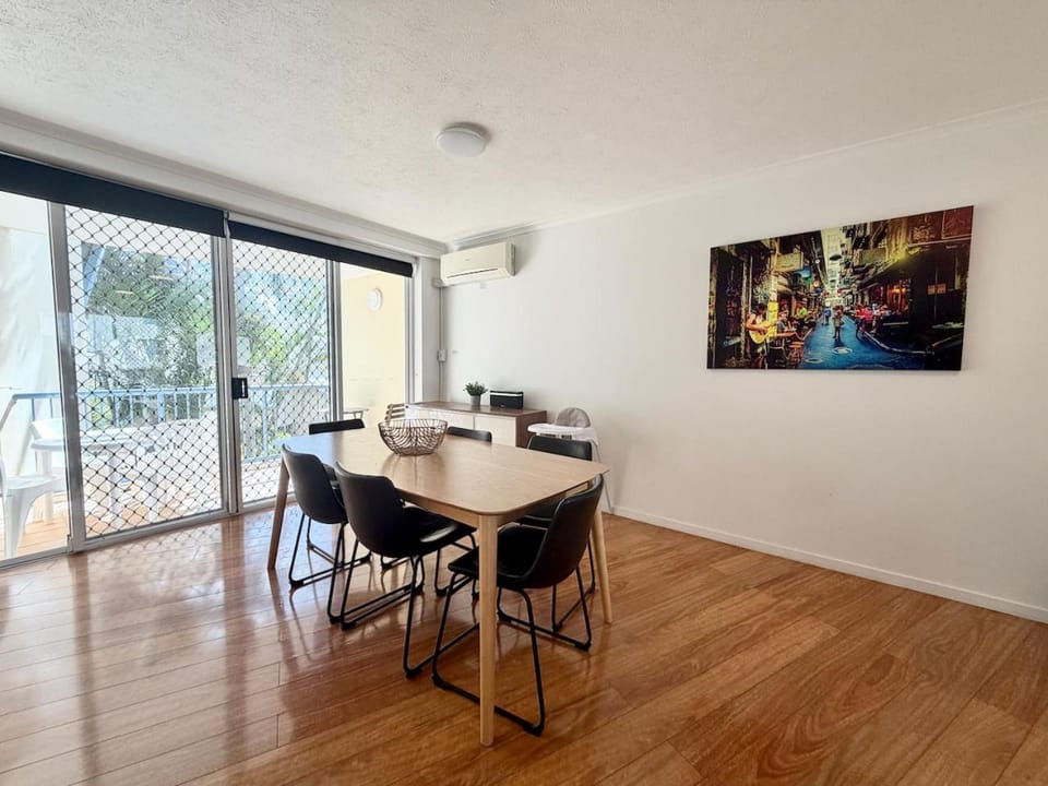 Diamond Beach Resort Broadbeach 115 Apartment in Mermaid Beach