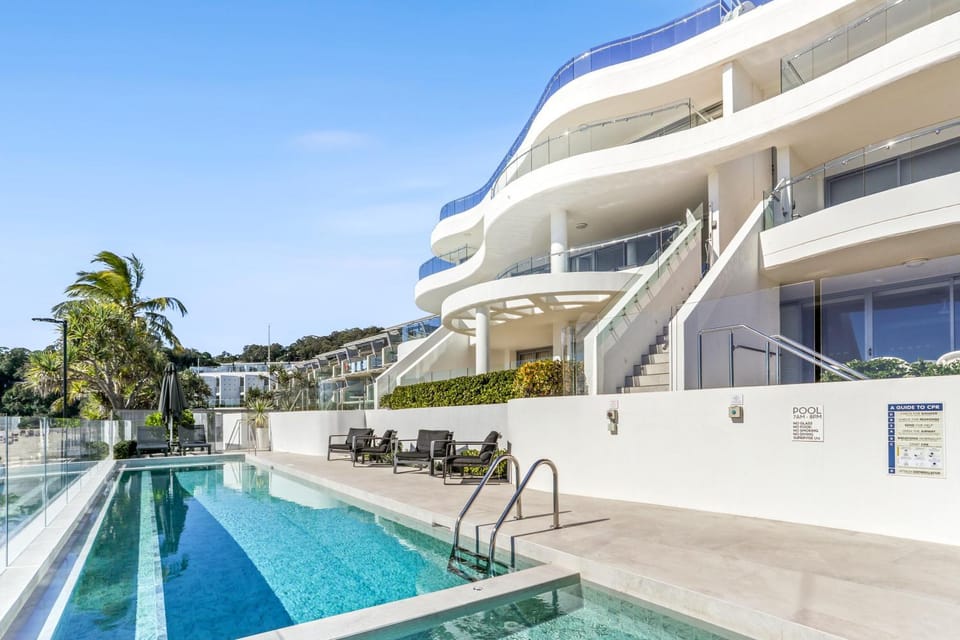 Property building, Swimming pool