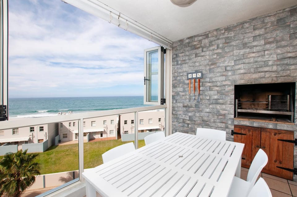 BBQ facilities, Balcony/Terrace, Dining area, Sea view