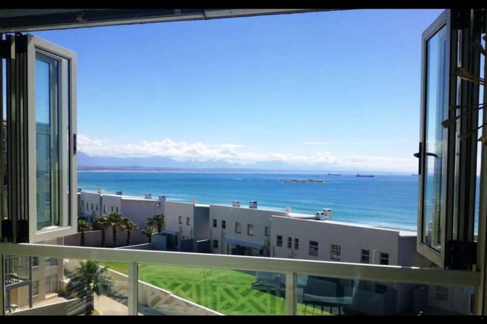 BBQ facilities, Balcony/Terrace, Dining area, Sea view