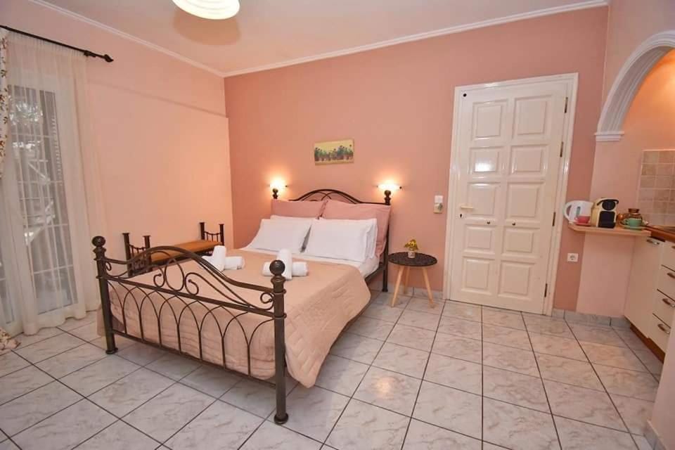 Anna Studios near the beach Apartment in Corfu, Greece