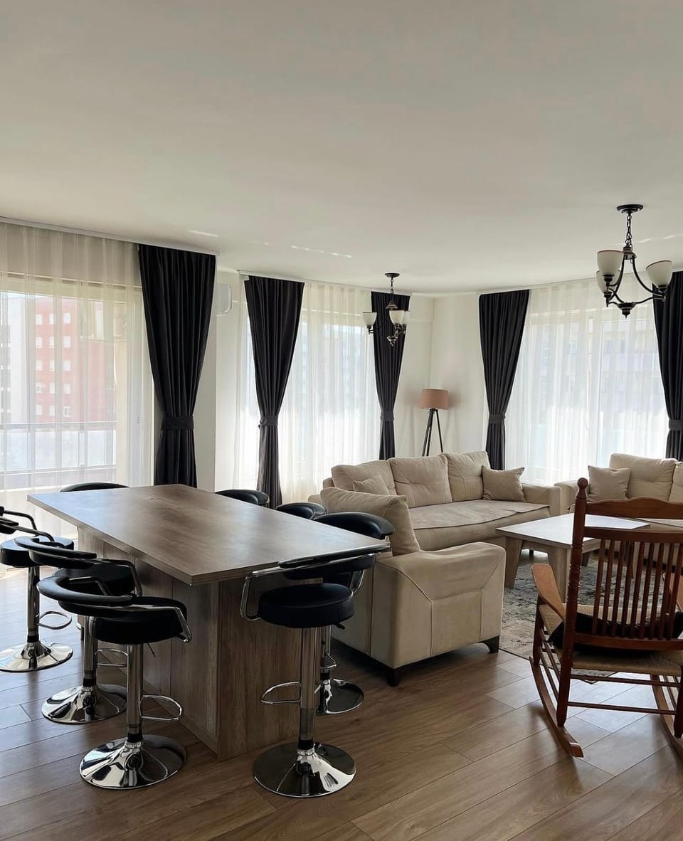 Living room, Seating area, Dining area