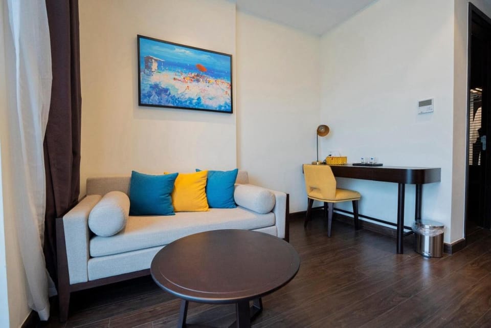 Hi-Home HALONG BAY Apartment SEA VIEW Apartment in Laos