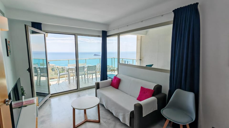 TV and multimedia, Balcony/Terrace, Living room