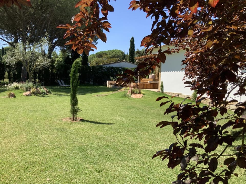 Patio, BBQ facilities, Garden, Balcony/Terrace, Swimming pool, Swimming pool