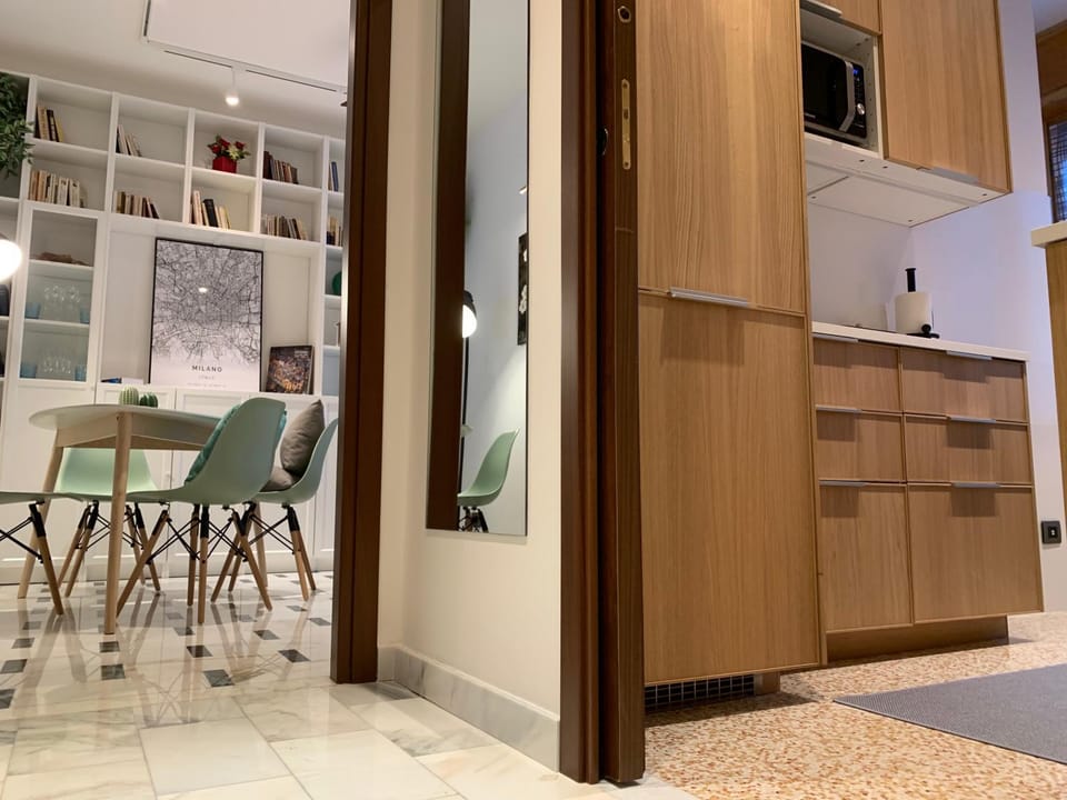 Kitchen or kitchenette, Living room