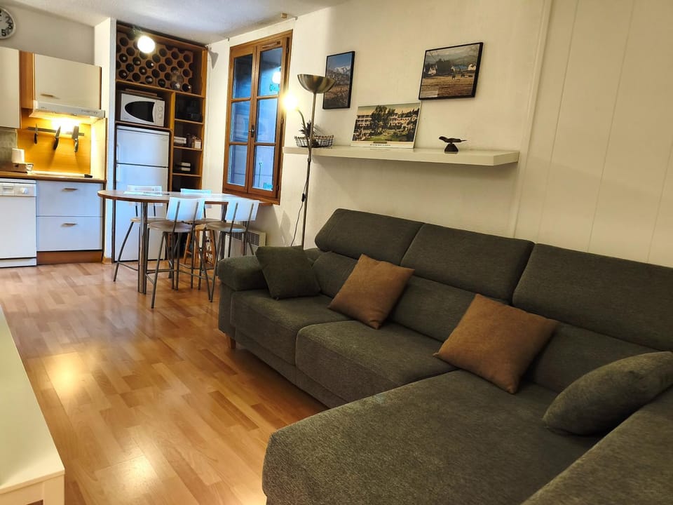 Estudio con piscina en Enveitg Apartment in Cerdanya