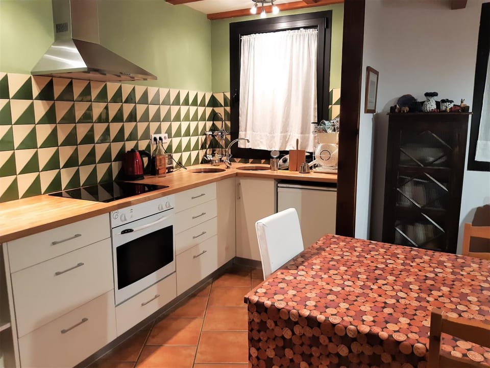Casa de Pueblo en Saillagousse ideal familias Apartment in Occitanie