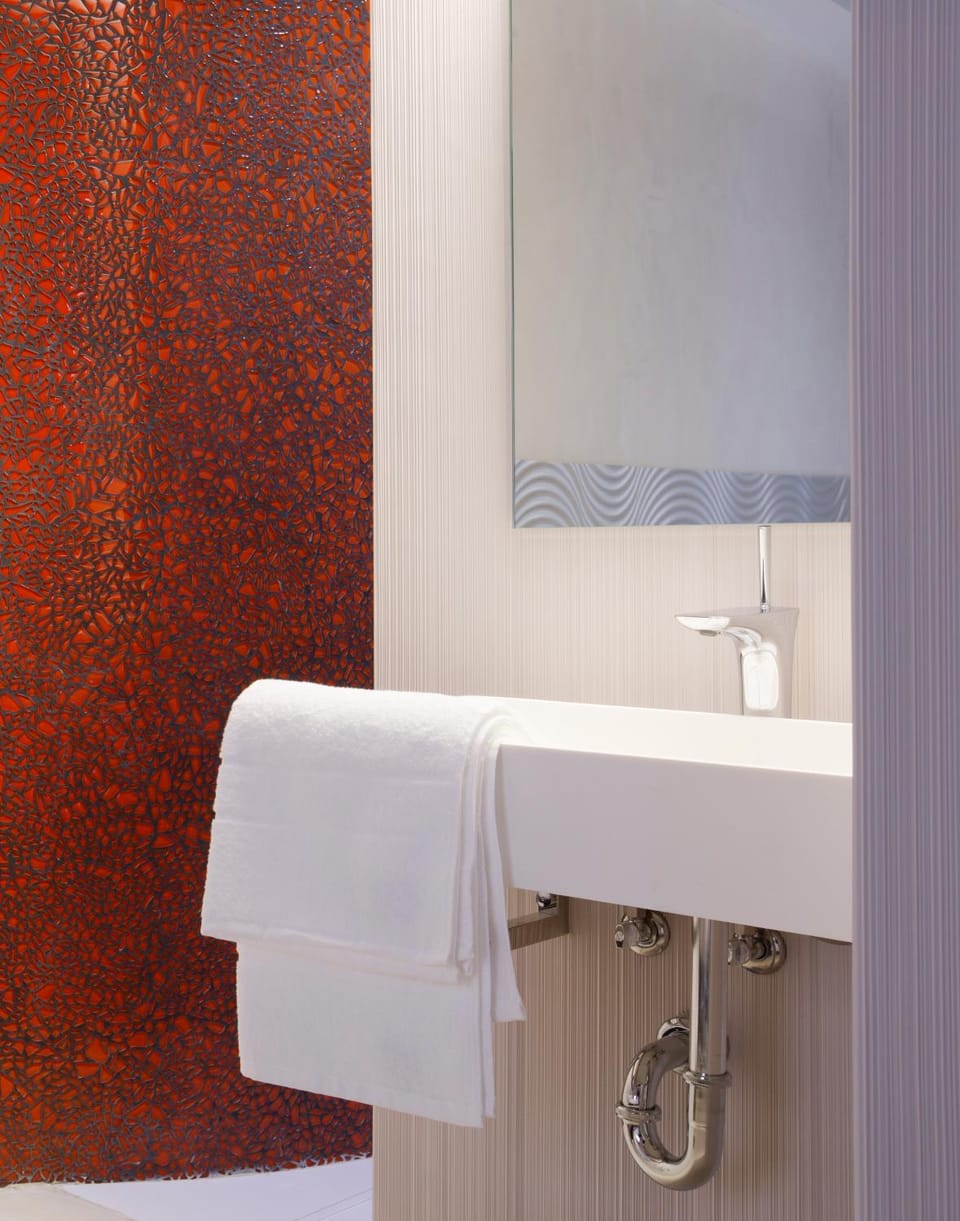 Shower, Toilet, Bedroom