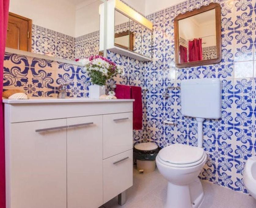 Toilet, Bathroom, Bath