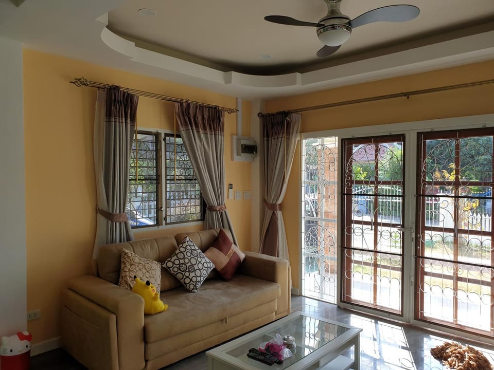 Single House Sattahip House in Chon Buri Changwat