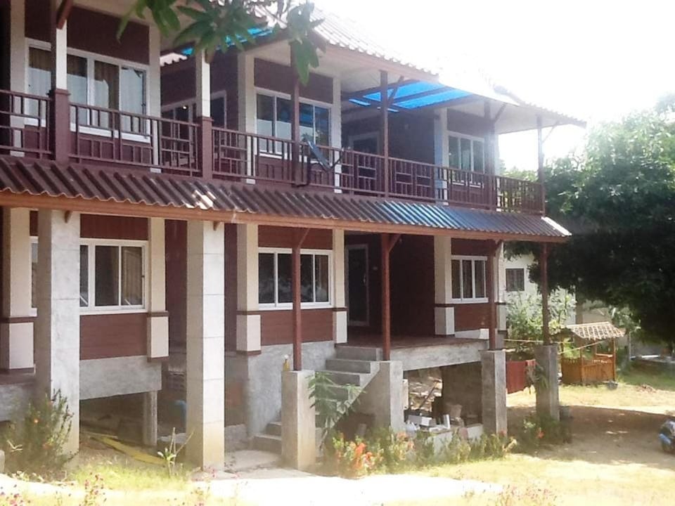 Property building, Day