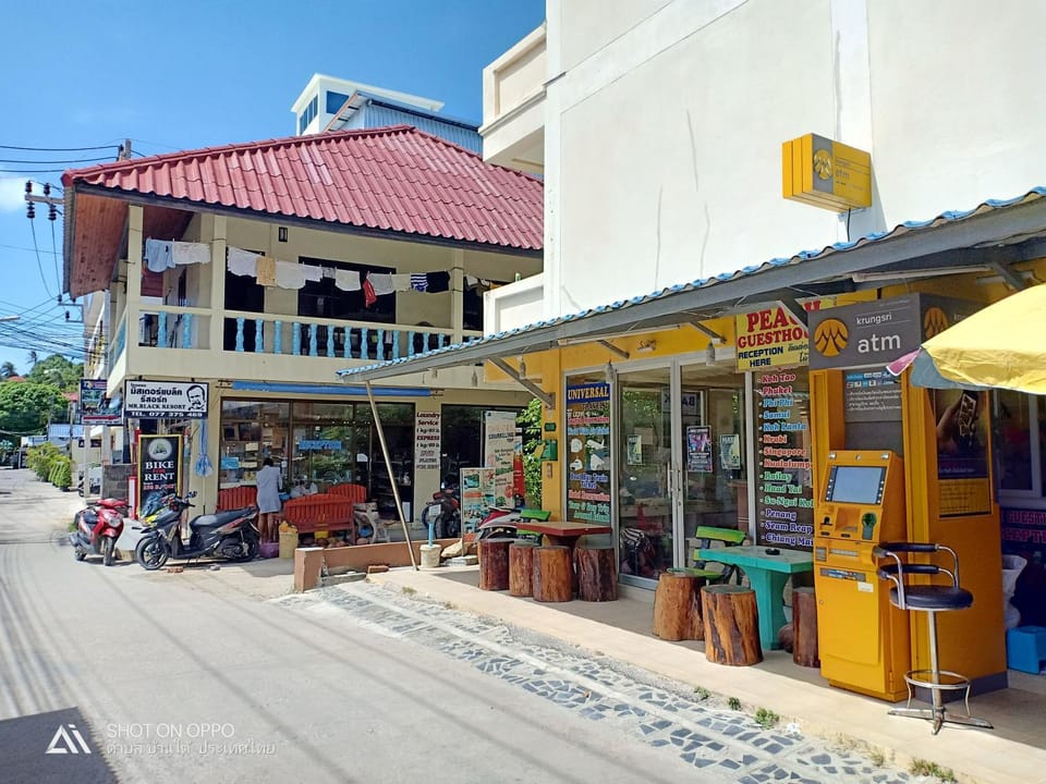 Peach Guesthouse Bed and Breakfast in Ban Tai