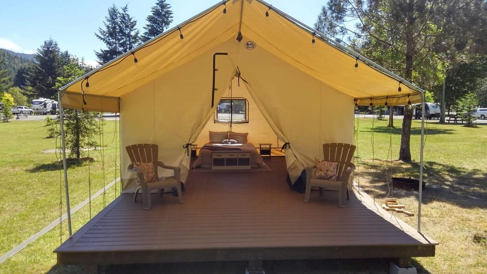 Redwood Meadows RV Resort Campground/ 
RV Resort in California