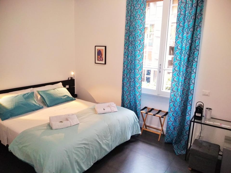 Coffee/tea facilities, Photo of the whole room, Bedroom