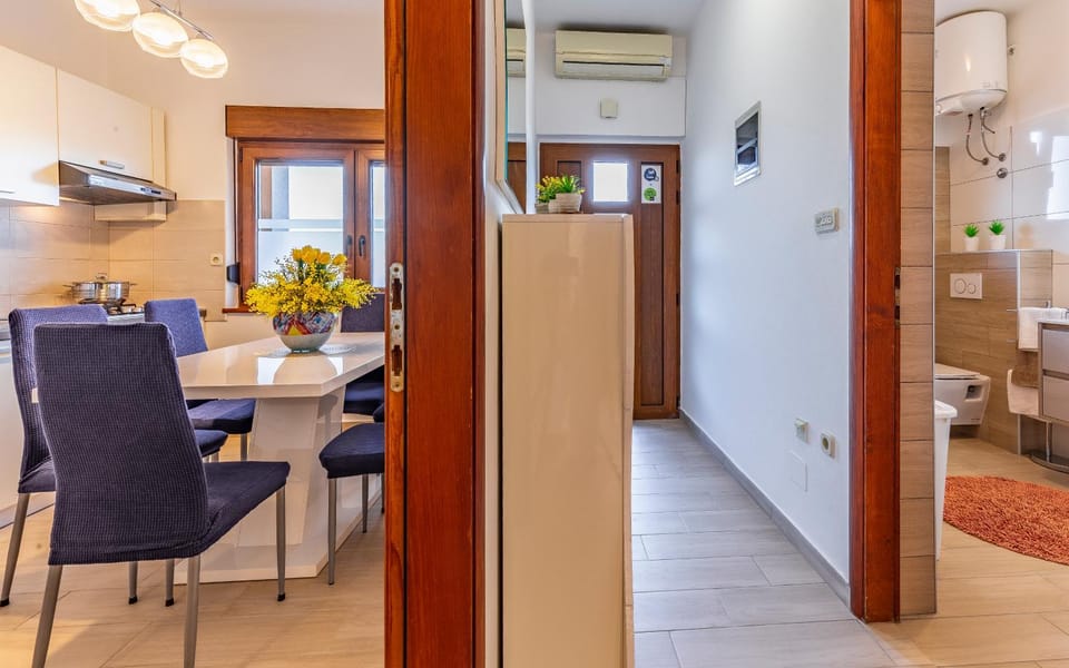 Dining area, air conditioner