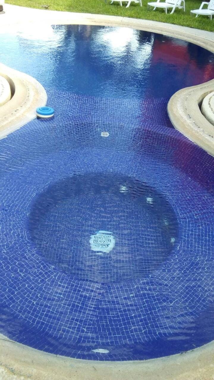 Swimming pool, Swimming pool