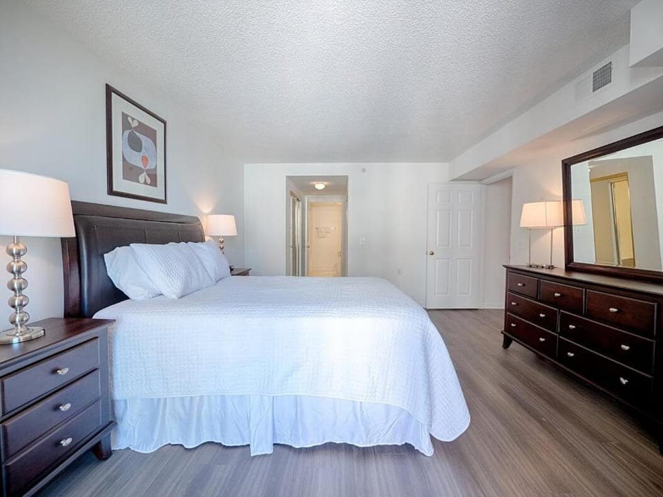 National at Courthouse Place Apartment in Court House