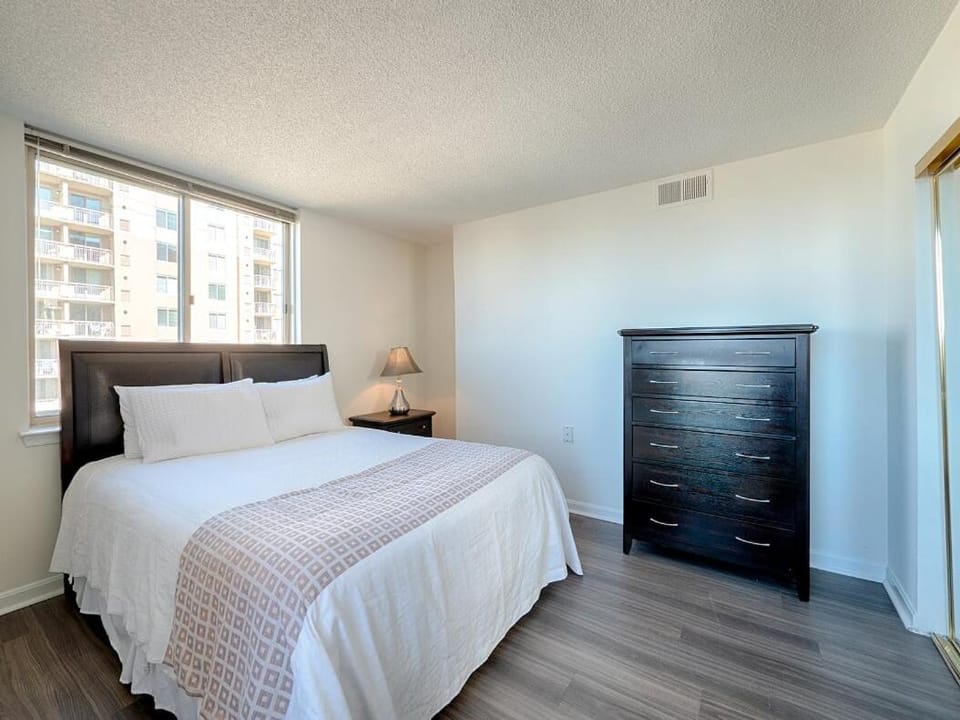 National at Courthouse Place Apartment in Court House
