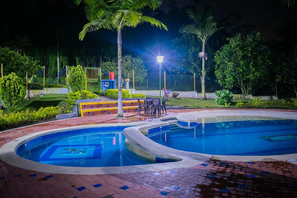 Swimming pool