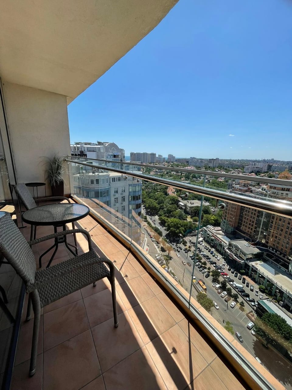 City view, Sea view