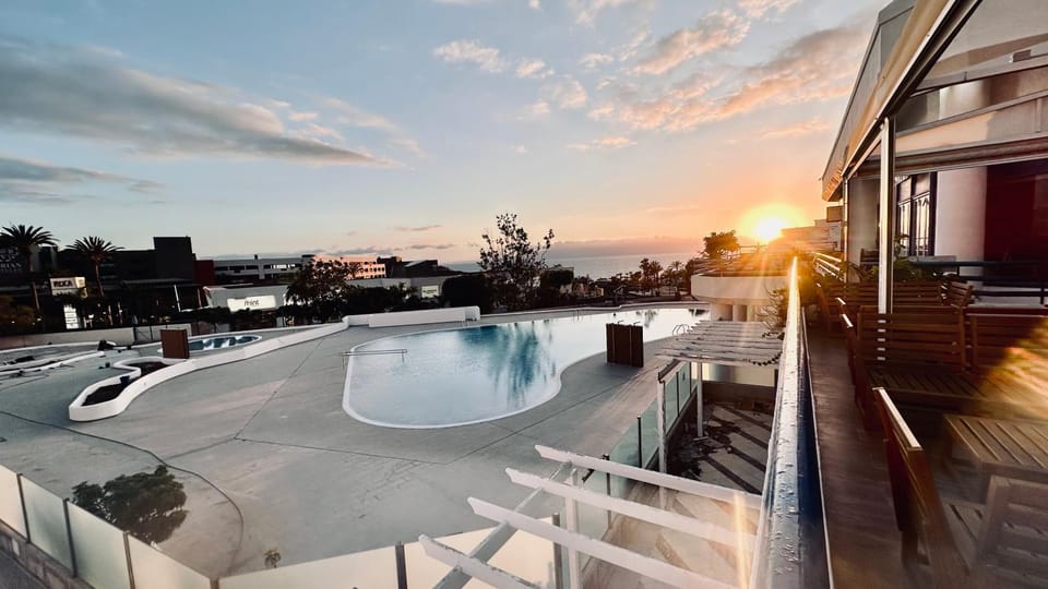 Day, Natural landscape, Balcony/Terrace, Pool view, Swimming pool, Swimming pool, Sunset