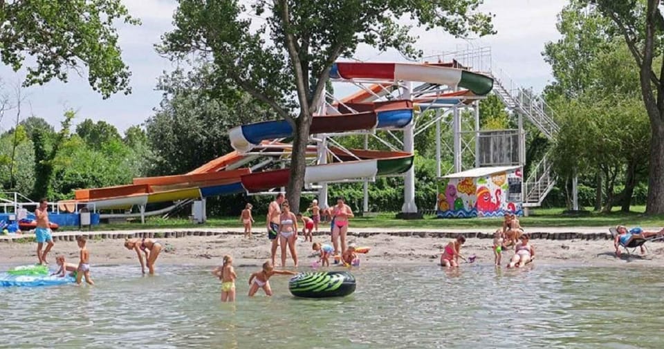 Nearby landmark, Summer, Beach