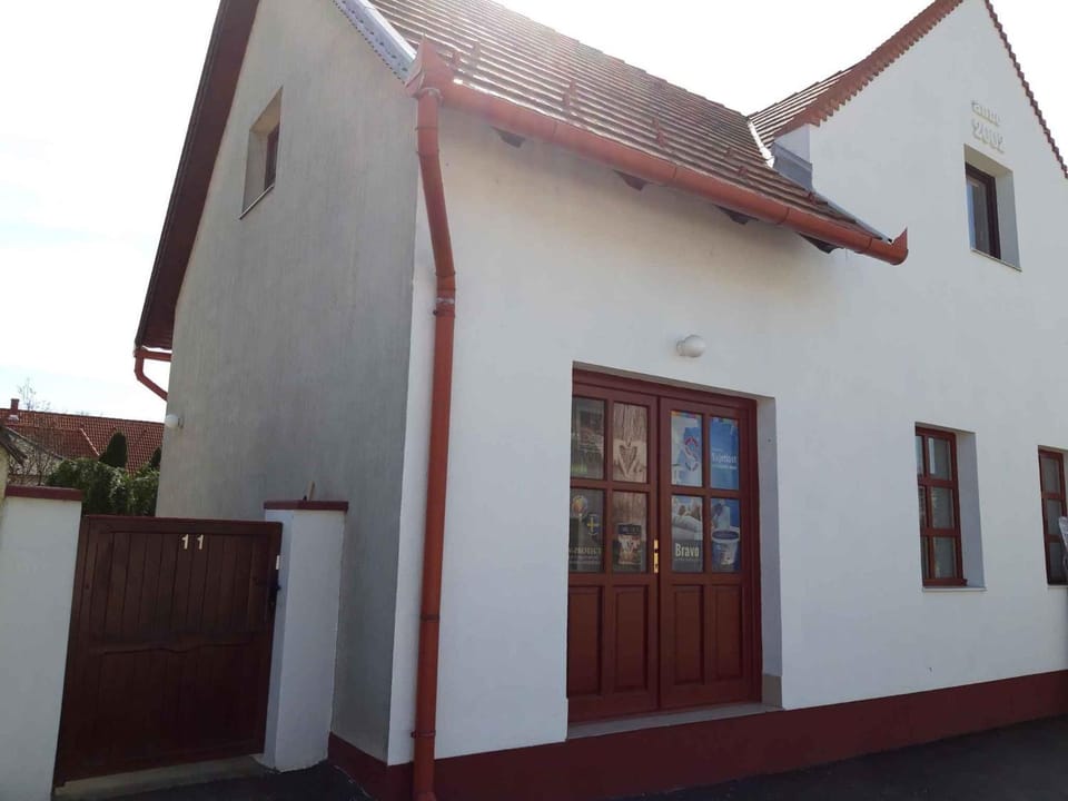 Property building, Summer