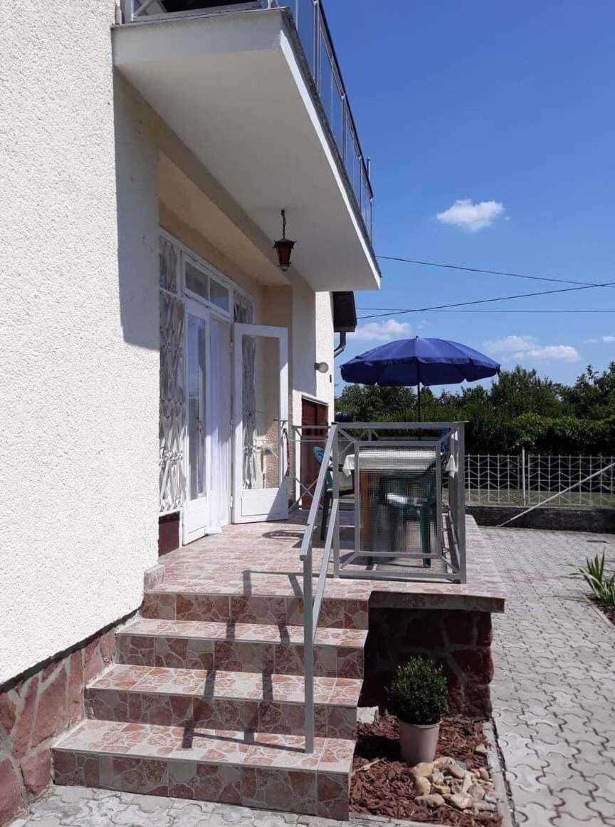 Summer, Balcony/Terrace