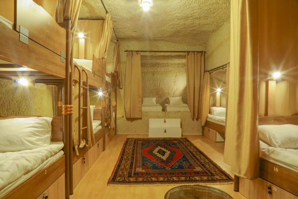 Photo of the whole room, Decorative detail, Bedroom, bunk bed