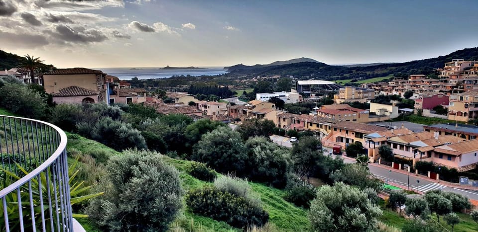 Neighbourhood, Bird's eye view, City view, Landmark view, Sea view, Street view