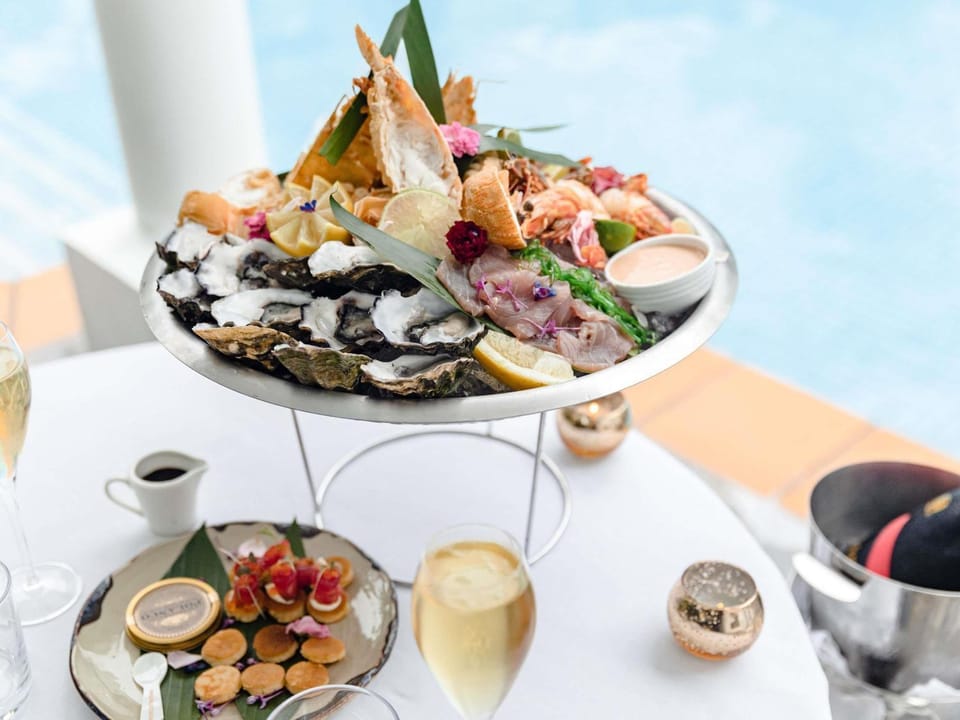 Property building, Restaurant/places to eat, Food and drinks, Food