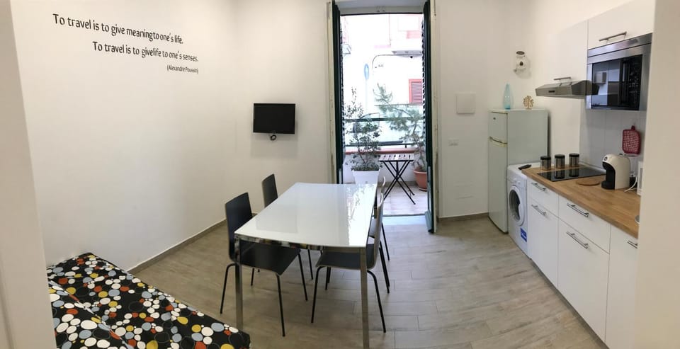 Living room, Dining area