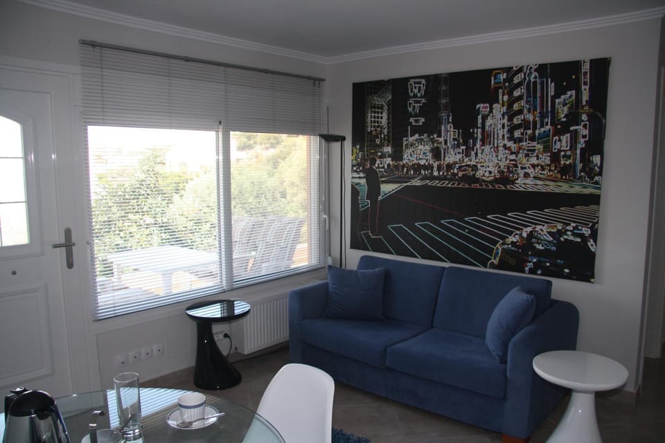 Thalatta Seaside Accommodation Apartment in Samos, Greece