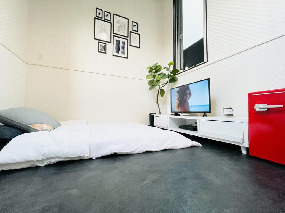 Bed, TV and multimedia