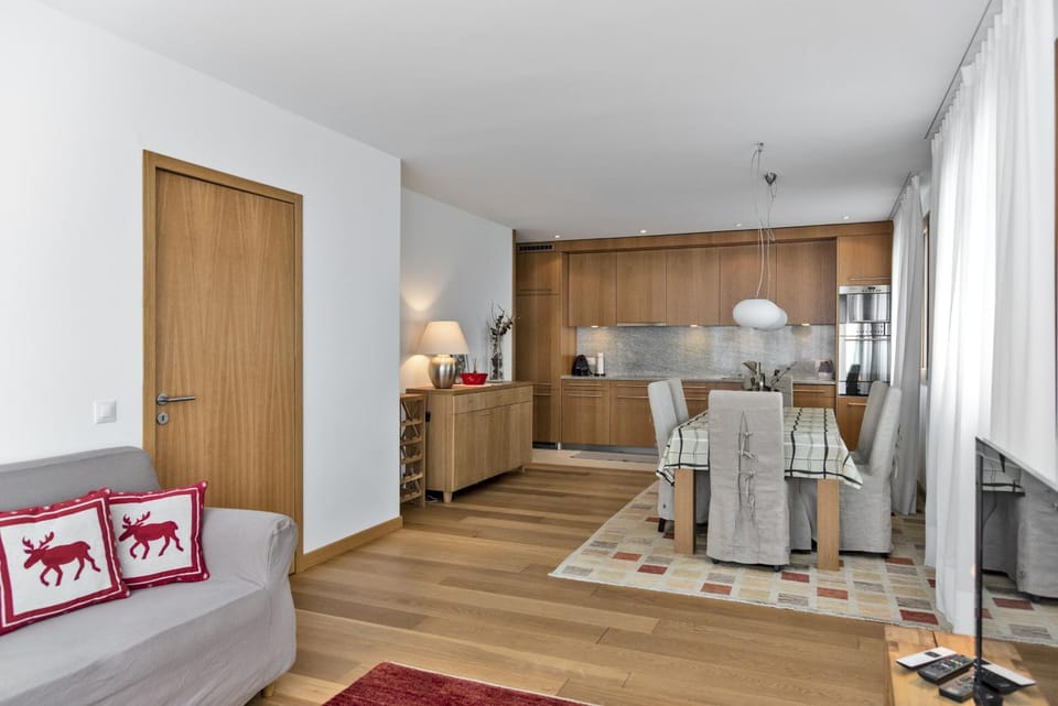 Chesa Chalavus - St. Moritz Apartment in Saint Moritz