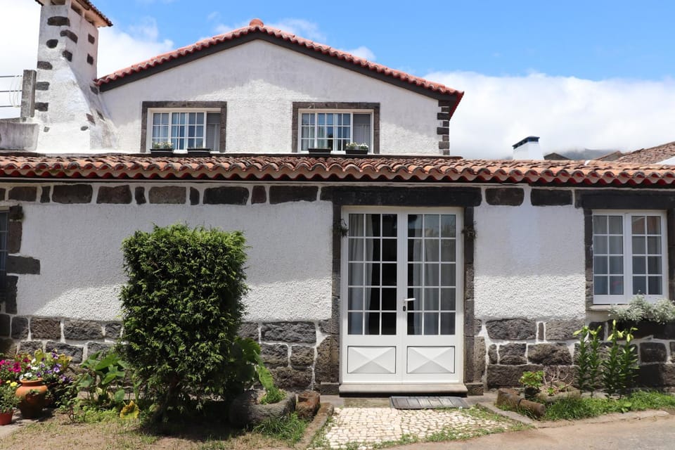 Property building, Facade/entrance, Summer