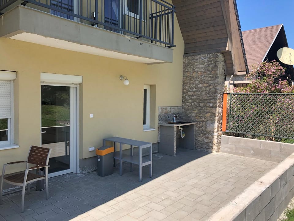 Patio, Balcony/Terrace