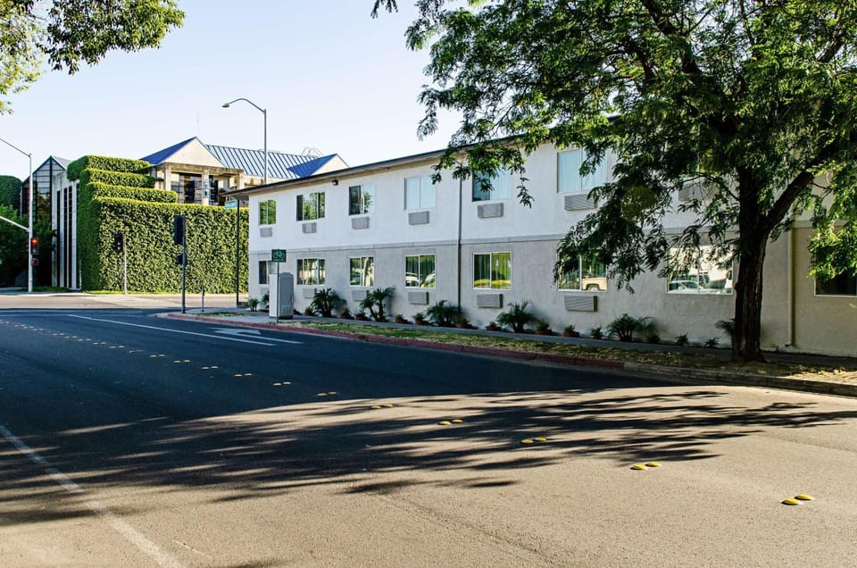 Property building, On site